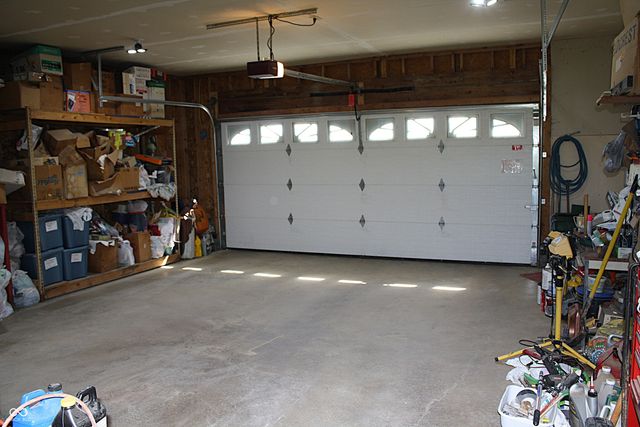 6052 N Deckshire Lane, Shirley, IN 47384