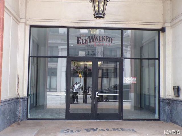 1520 Washington Avenue R327, St Louis, MO 63103