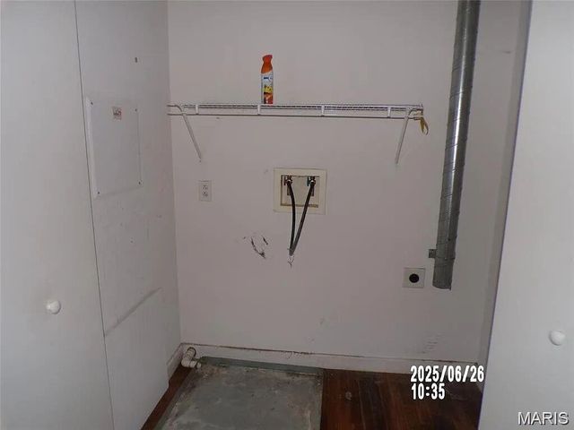 1520 Washington Avenue R327, St Louis, MO 63103