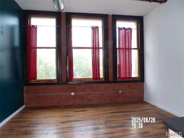1520 Washington Avenue R327, St Louis, MO 63103