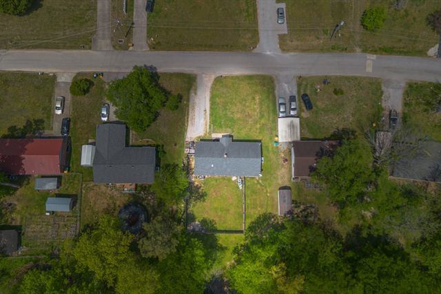 2073 Phillips St, Lewisburg, TN 37091