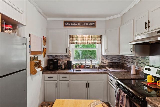 2073 Phillips St, Lewisburg, TN 37091