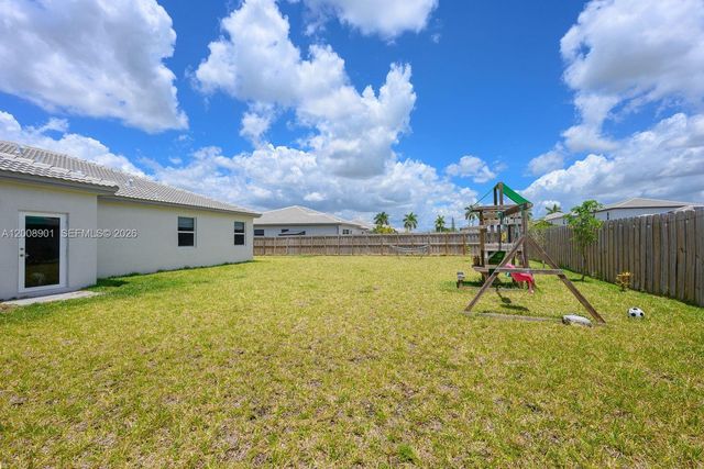 28905 SW 163rd Ct, Homestead, FL 33033