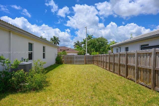 28905 SW 163rd Ct, Homestead, FL 33033