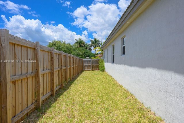 28905 SW 163rd Ct, Homestead, FL 33033