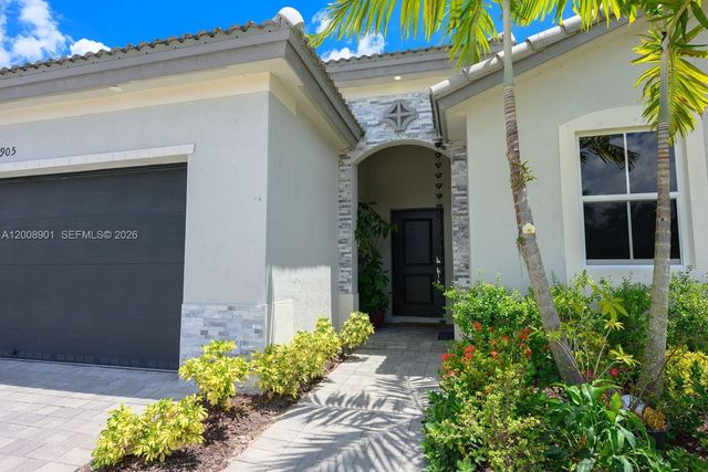 28905 SW 163rd Ct, Homestead, FL 33033