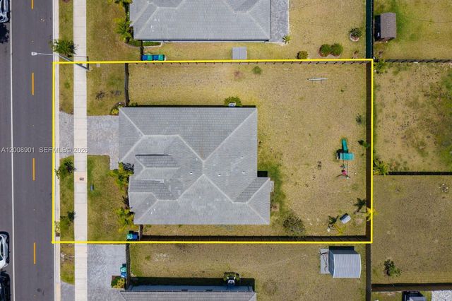 28905 SW 163rd Ct, Homestead, FL 33033