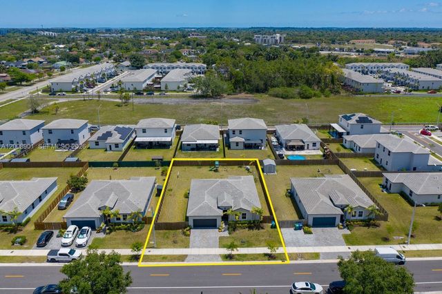 28905 SW 163rd Ct, Homestead, FL 33033