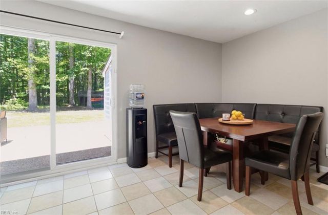 6581 Pine Haven CIR, Gloucester, VA 23061