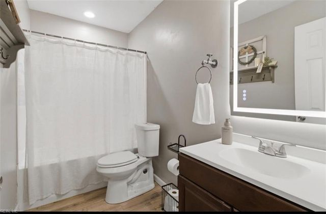 6581 Pine Haven CIR, Gloucester, VA 23061