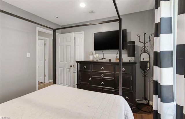 6581 Pine Haven CIR, Gloucester, VA 23061