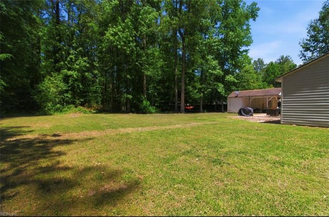 6581 Pine Haven CIR, Gloucester, VA 23061