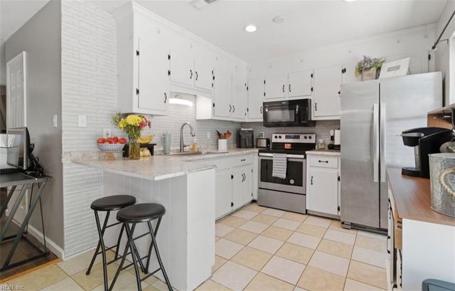 6581 Pine Haven CIR, Gloucester, VA 23061
