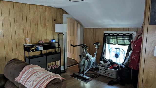 24 Southern Ave, Pittsfield, MA 01201