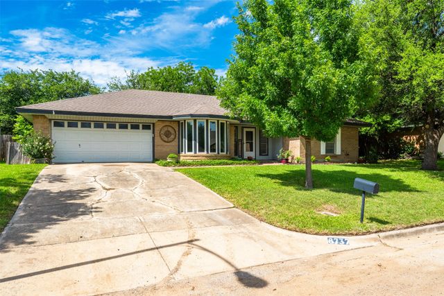 6737 Fair Meadows Drive, North Richland Hills, TX 76182