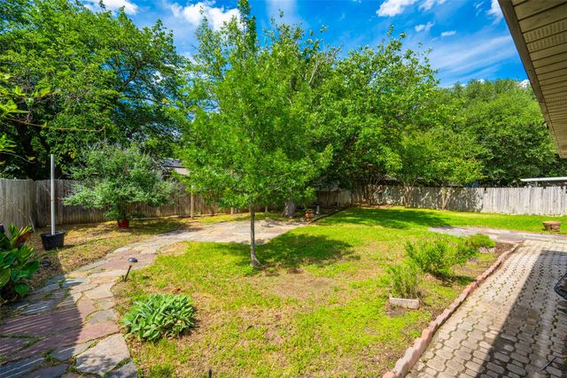 6737 Fair Meadows Drive, North Richland Hills, TX 76182