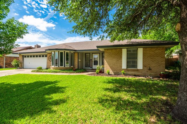 6737 Fair Meadows Drive, North Richland Hills, TX 76182