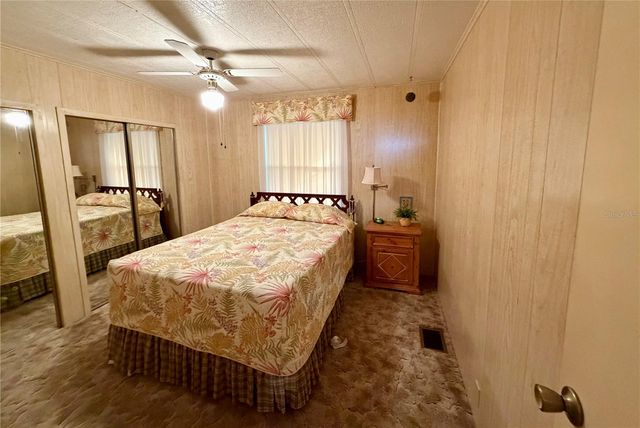 6571 NE 1ST PLACE, Ocala, FL 34470