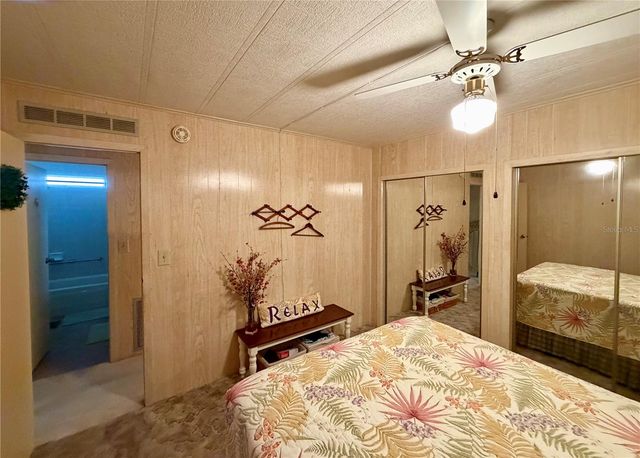 6571 NE 1ST PLACE, Ocala, FL 34470