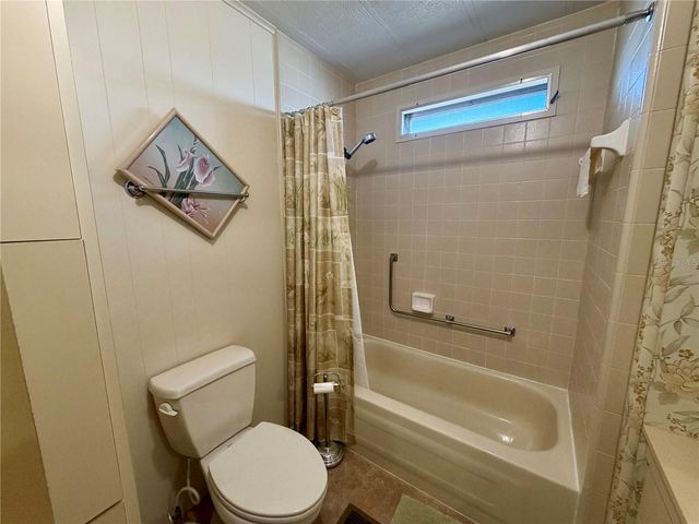 6571 NE 1ST PLACE, Ocala, FL 34470