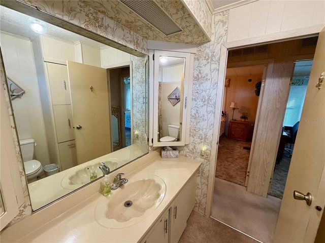 6571 NE 1ST PLACE, Ocala, FL 34470