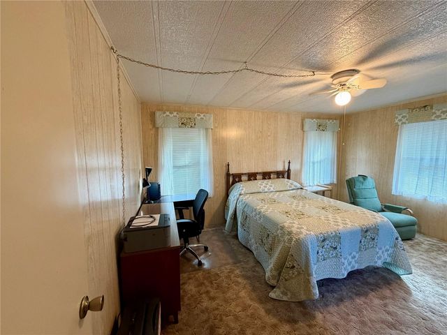 6571 NE 1ST PLACE, Ocala, FL 34470