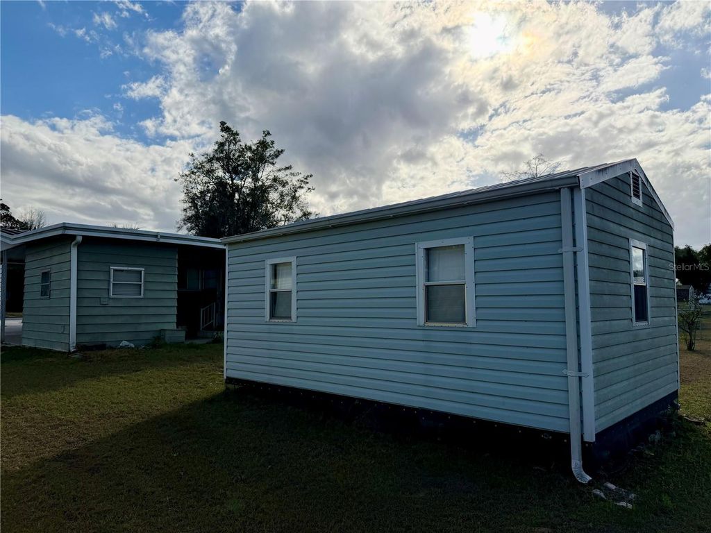 Image 42 of property listing at 6571 NE 1ST PLACE, Ocala, FL 34470