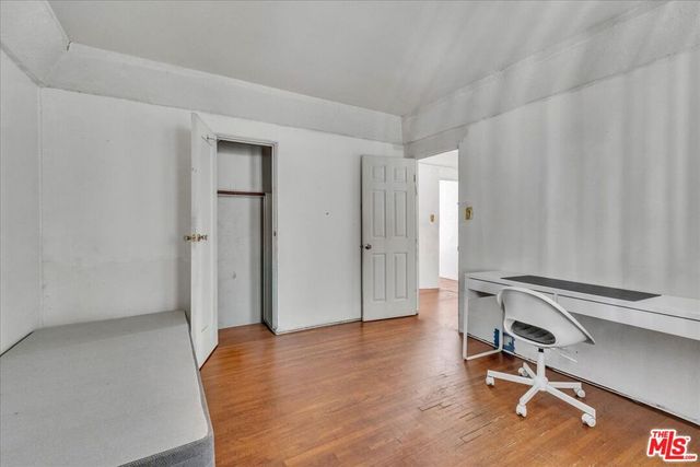 7508 Rosewood Avenue, Los Angeles, CA 90036