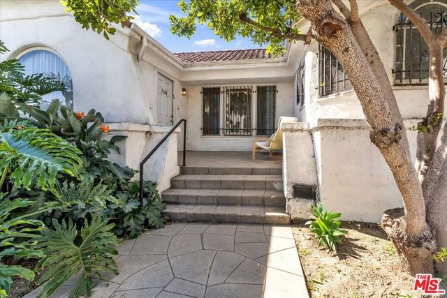 7508 Rosewood Avenue, Los Angeles, CA 90036