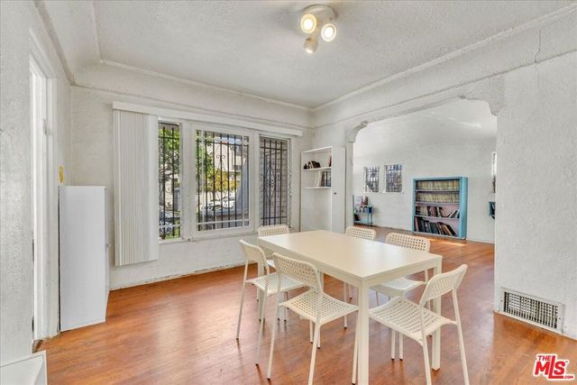 7508 Rosewood Avenue, Los Angeles, CA 90036