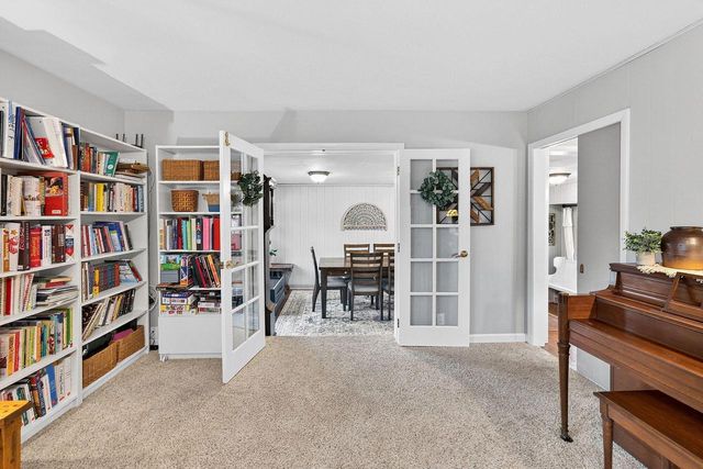 1245 Simon DRIVE, Brookfield, WI 53005