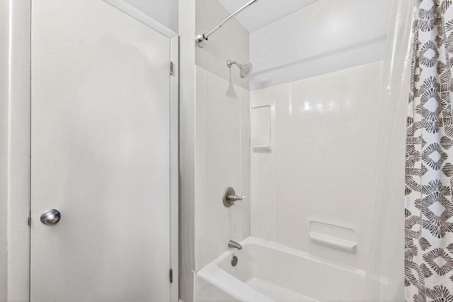 1245 Simon DRIVE, Brookfield, WI 53005