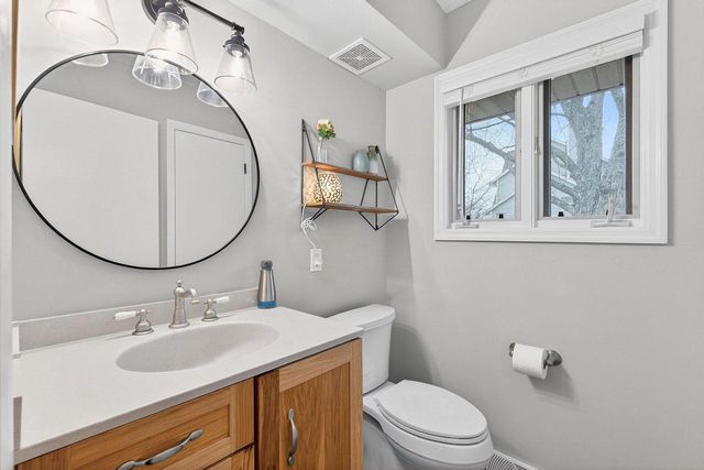 1245 Simon DRIVE, Brookfield, WI 53005