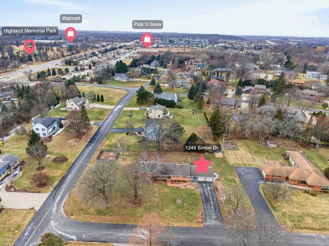 1245 Simon DRIVE, Brookfield, WI 53005