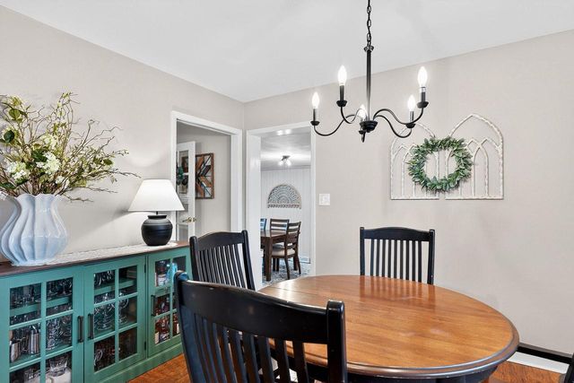 1245 Simon DRIVE, Brookfield, WI 53005