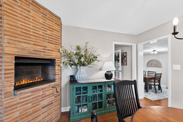 1245 Simon DRIVE, Brookfield, WI 53005