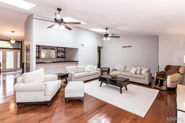 15875 Kettington Road, Chesterfield, MO 63017