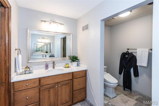 15875 Kettington Road, Chesterfield, MO 63017