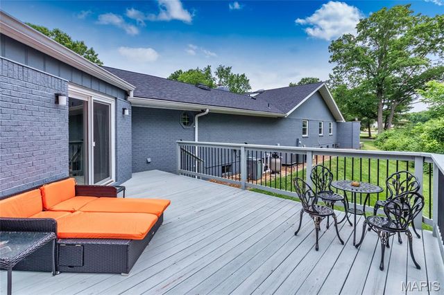 15875 Kettington Road, Chesterfield, MO 63017