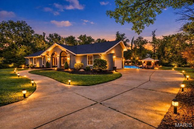 15875 Kettington Road, Chesterfield, MO 63017