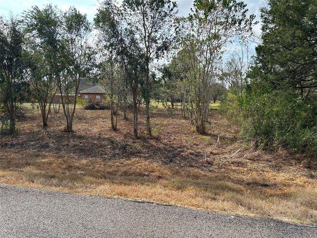 422 Texas Avenue, Arcola, TX 77583