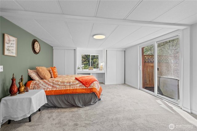 6494 Glen Court SE, Lacey, WA 98503