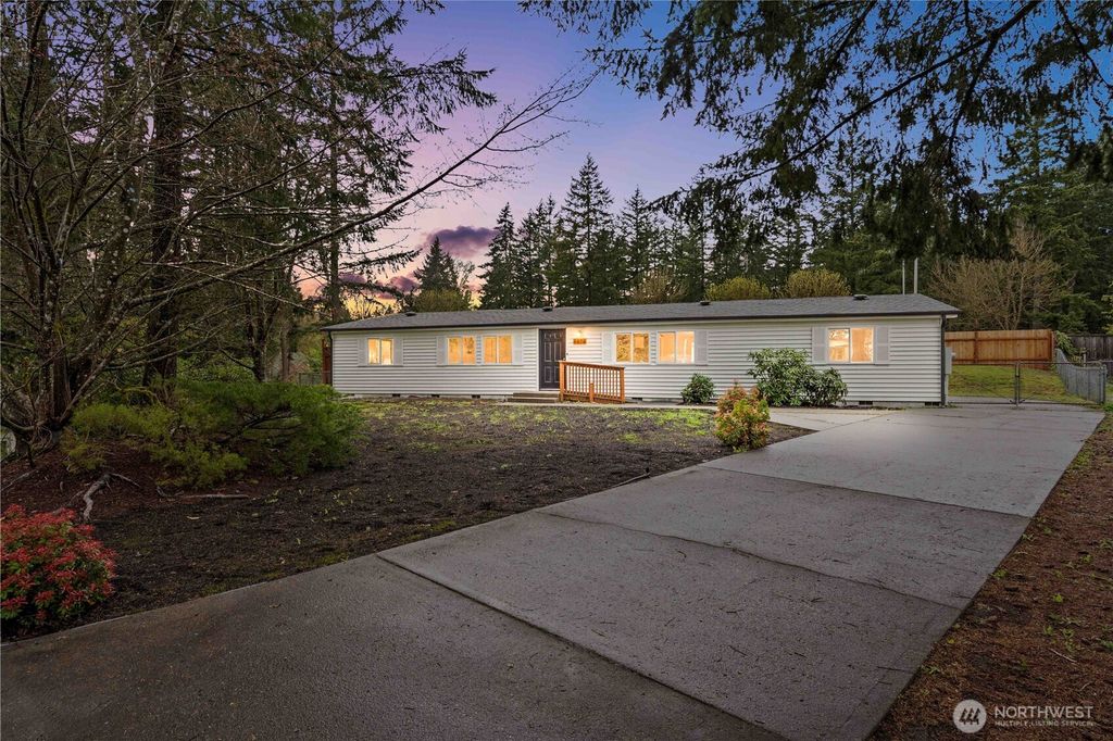 6494 Glen Court SE, Lacey, WA 98503