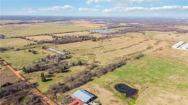 25000 Hunters Road, Gravette, AR 72736