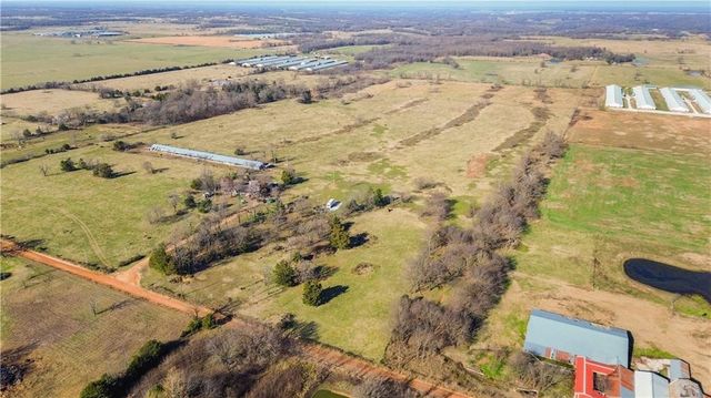 25000 Hunters Road, Gravette, AR 72736