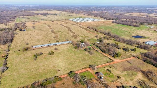 25000 Hunters Road, Gravette, AR 72736