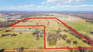 25000 Hunters Road, Gravette, AR 72736