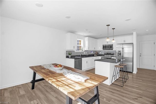 1112 Bailey's Chapel Road, Advance, NC 27006