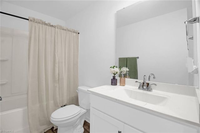 1112 Bailey's Chapel Road, Advance, NC 27006