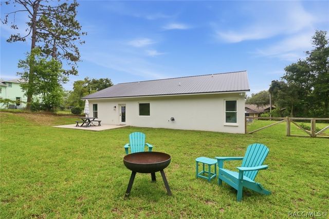 5476 W Paul Bryant Drive, Crystal River, FL 34429